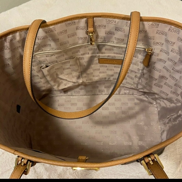 Barely Used Michael Kors Tote - Picture 2 of 2